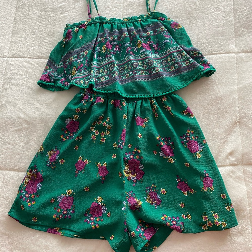 Francesca’s Floral Romper
